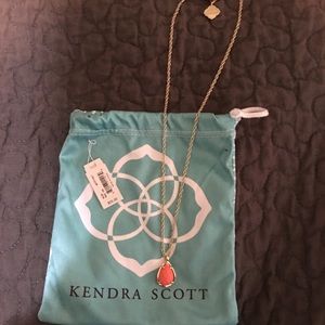 Kendra Scott coral necklace